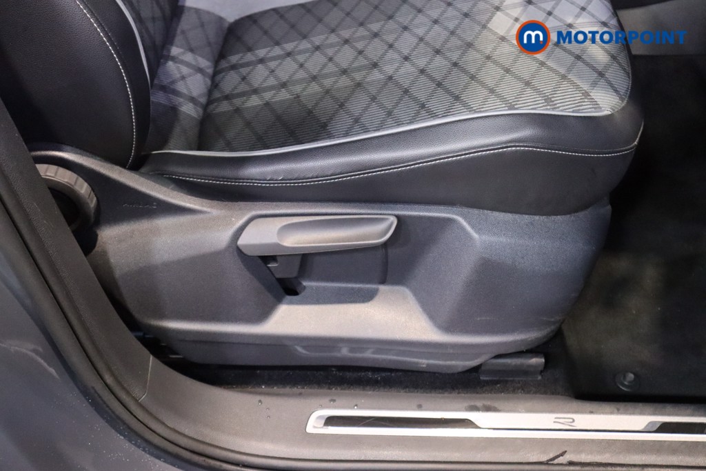 Volkswagen Tiguan R-Line Automatic Petrol SUV - Stock Number (1572336) - 16th supplementary image