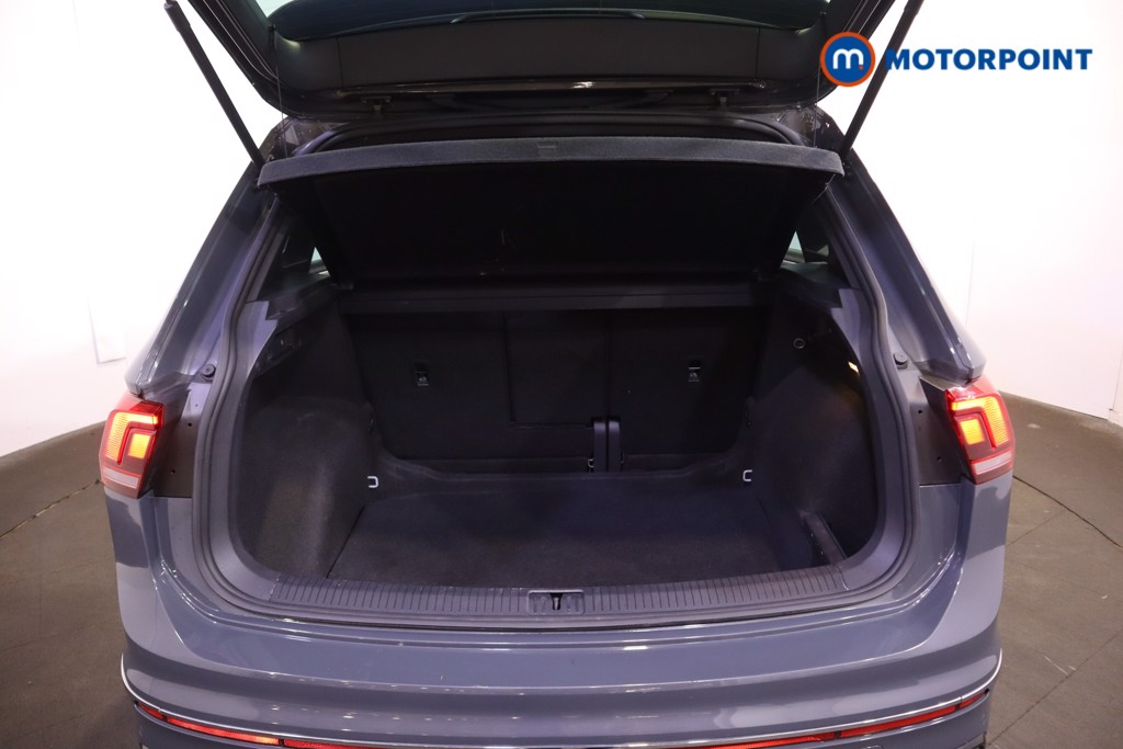 Volkswagen Tiguan R-Line Automatic Petrol SUV - Stock Number (1572336) - 20th supplementary image