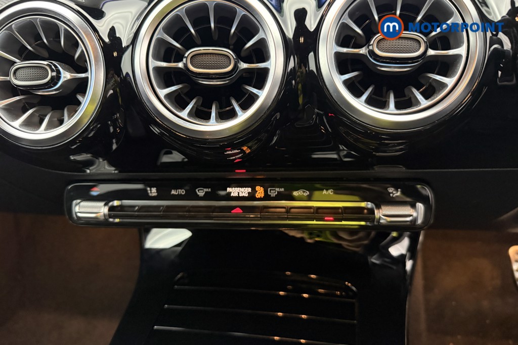 Mercedes-Benz A Class Amg Line Automatic Petrol Saloon - Stock Number (1582781) - 33rd supplementary image