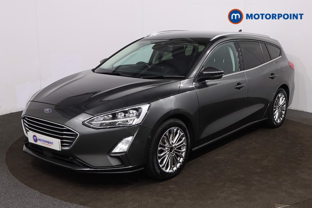 Ford Focus Titanium X Manual Petrol Estate - Stock Number (1583709) - Passenger side front corner