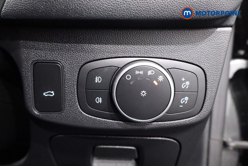 Ford Focus Titanium X Manual Petrol Estate - Stock Number (1583709) - 20th supplementary image