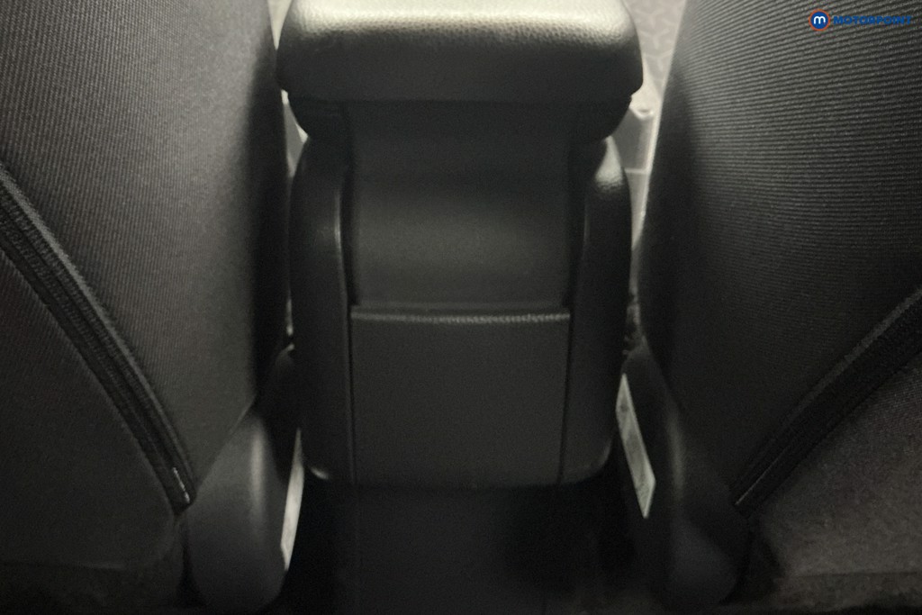 Toyota Yaris Cross Design Automatic Petrol-Electric Hybrid Estate - Stock Number (1584231) - 8th supplementary image