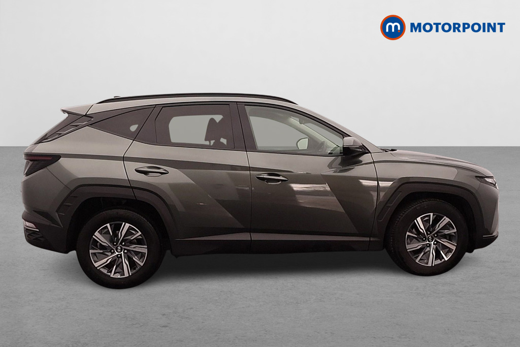 Hyundai Tucson Se Connect Manual Petrol SUV - Stock Number (1584408) - Drivers side