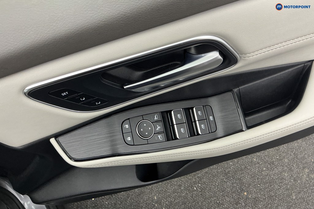 Nissan X-Trail Tekna Automatic Petrol-Electric Hybrid SUV - Stock Number (1584892) - 22nd supplementary image