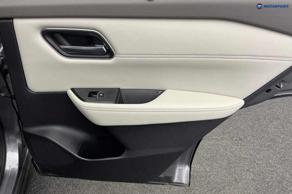 Nissan X-Trail Tekna Automatic Petrol-Electric Hybrid SUV - Stock Number (1584892) - 23rd supplementary image