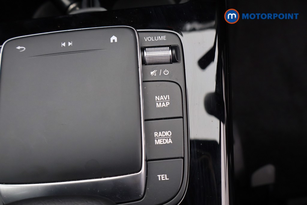 Mercedes-Benz A Class Amg Line Automatic Petrol Hatchback - Stock Number (1584999) - 10th supplementary image