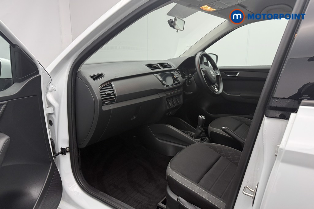 Skoda Fabia SE Manual Petrol Hatchback - Stock Number (1587445) - 8th supplementary image