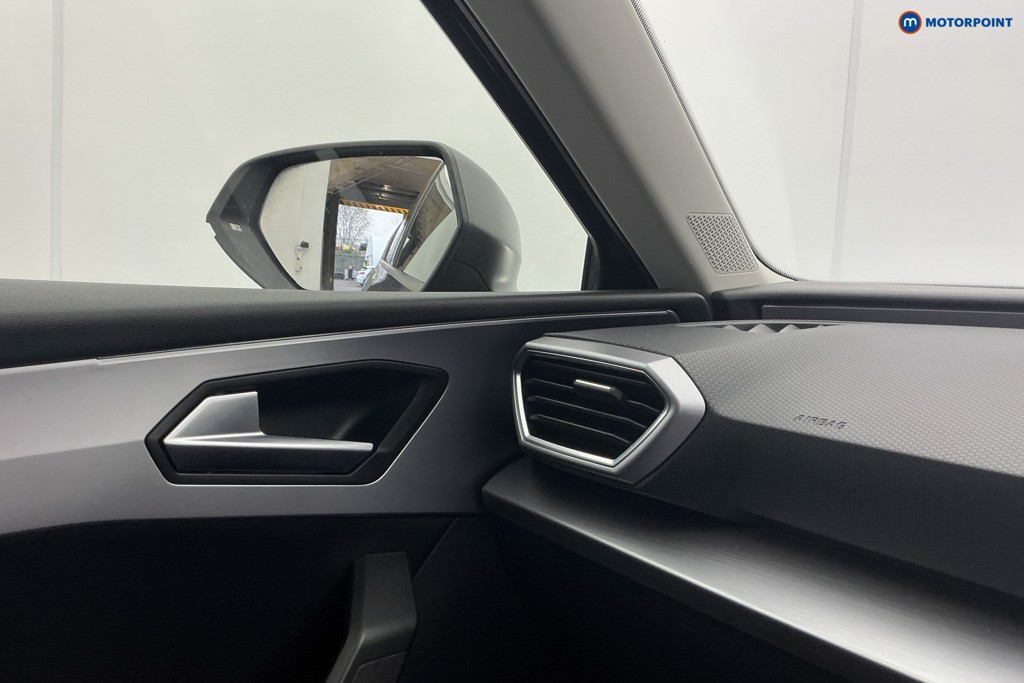 Seat Leon FR Manual Petrol Hatchback - Stock Number (1588108) - 14th supplementary image