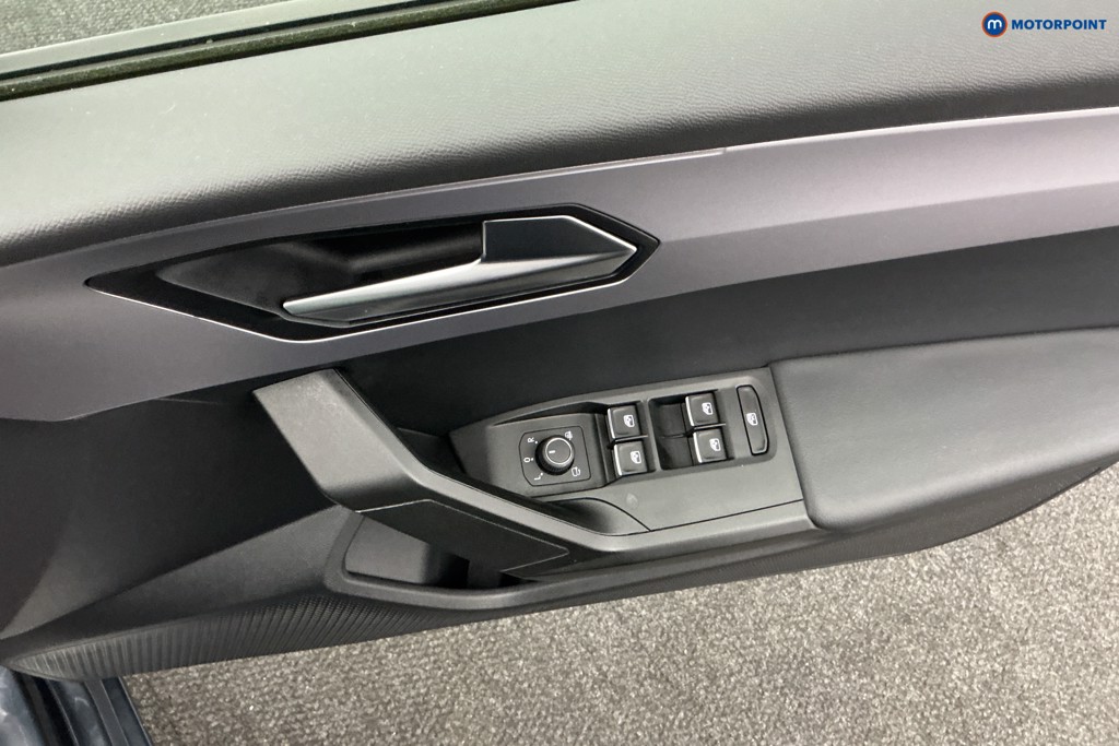 Seat Leon FR Manual Petrol Hatchback - Stock Number (1588108) - 19th supplementary image