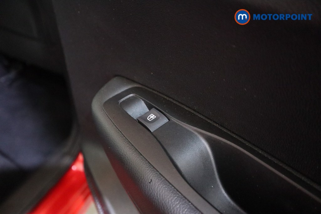 Renault Kadjar Iconic Manual Petrol SUV - Stock Number (1589593) - 18th supplementary image