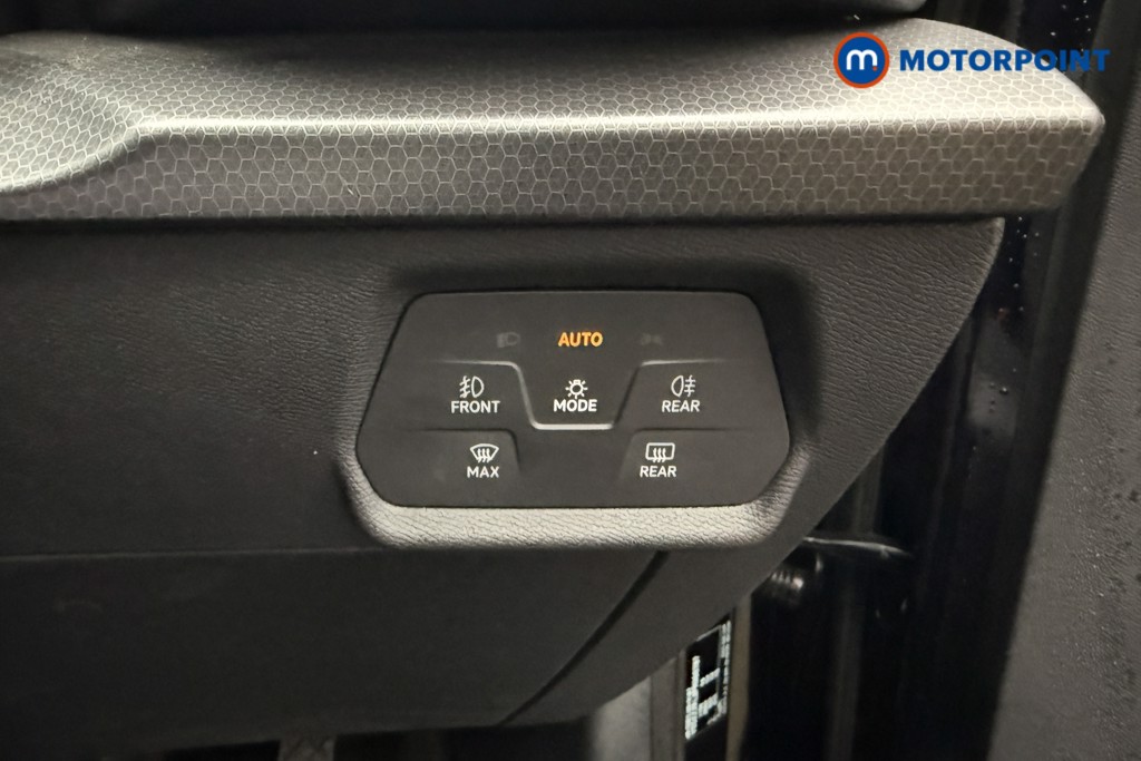 Seat Leon Se Dynamic Manual Petrol Hatchback - Stock Number (1591113) - 17th supplementary image