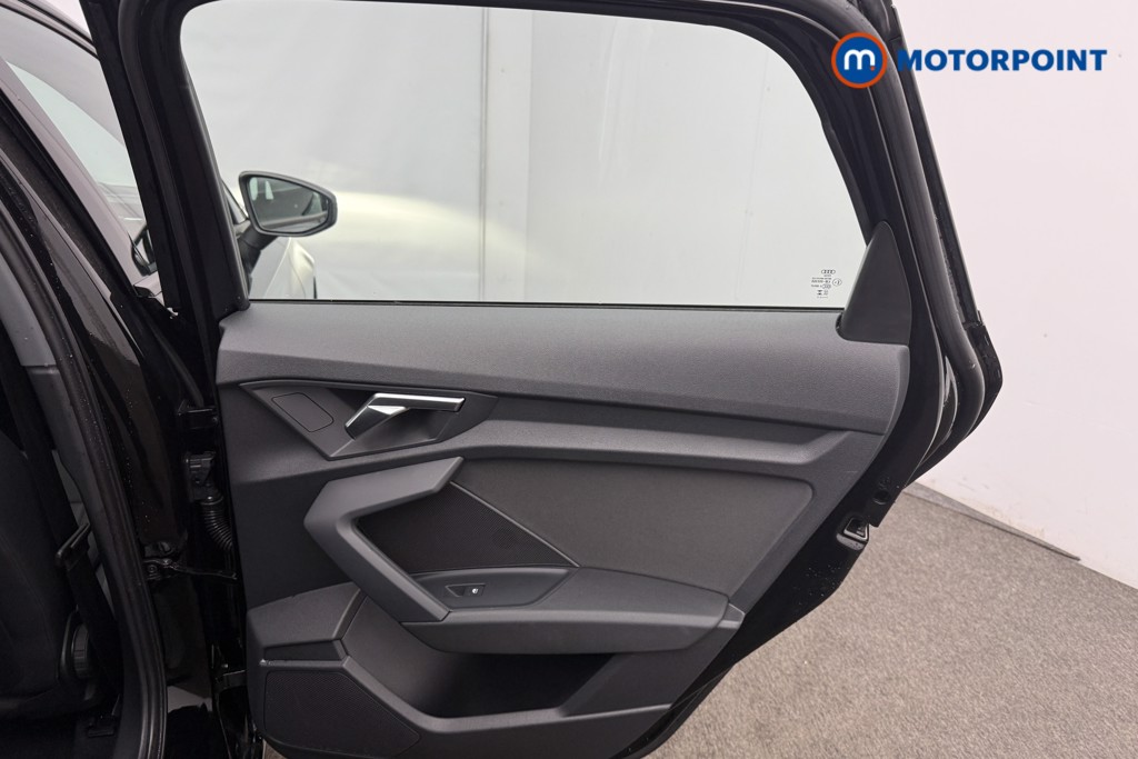 Audi A3 Technik Manual Petrol Hatchback - Stock Number (1591118) - 11th supplementary image