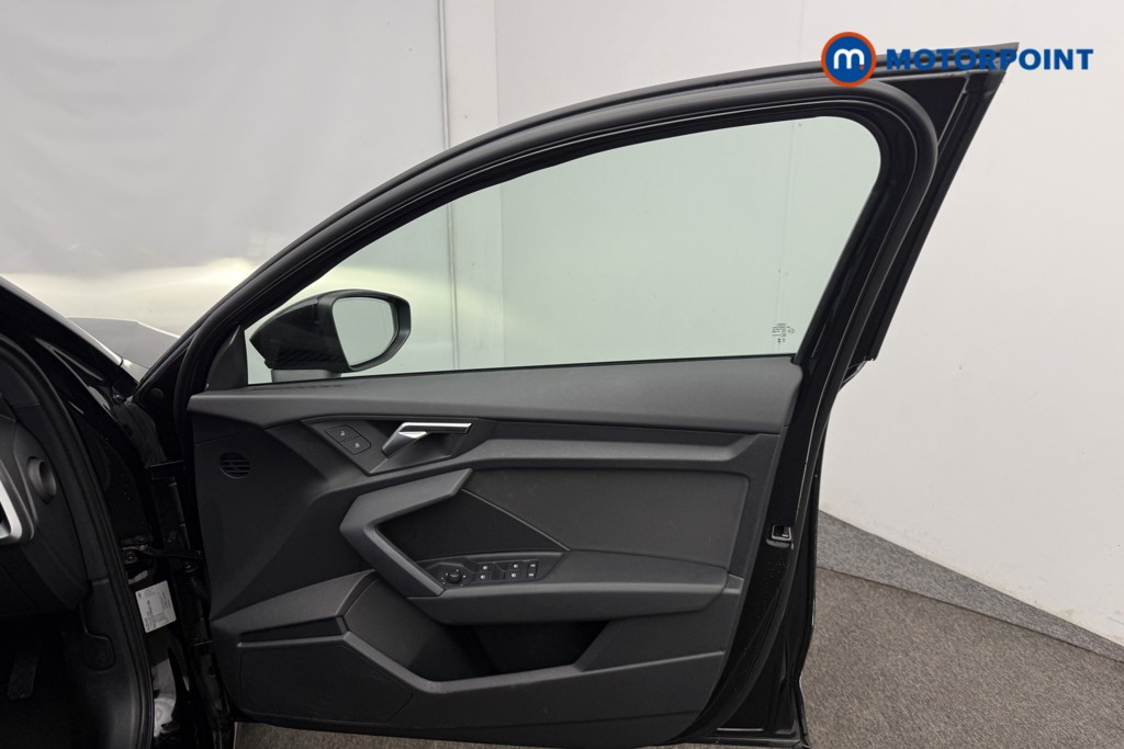 Audi A3 Technik Manual Petrol Hatchback - Stock Number (1591118) - 15th supplementary image