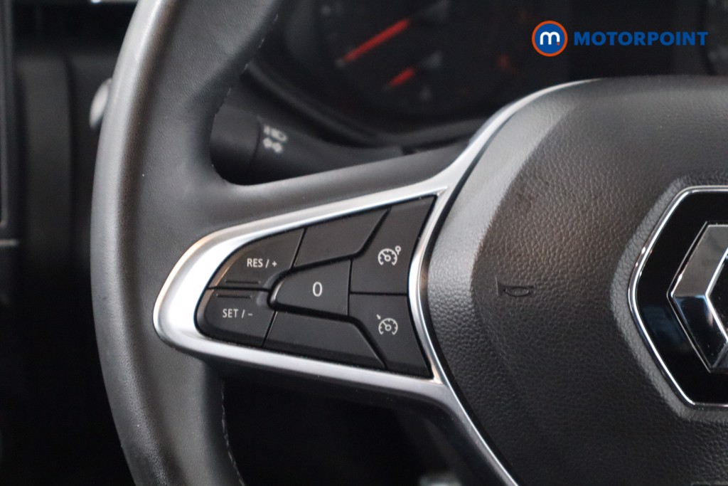 Renault Clio Iconic Edition Manual Petrol Hatchback - Stock Number (1591672) - 7th supplementary image