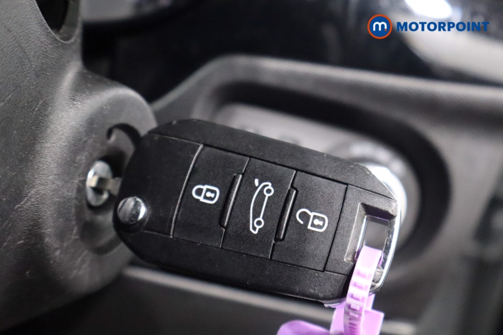 Vauxhall Corsa Design Manual Petrol Hatchback - Stock Number (1591701) - 13th supplementary image