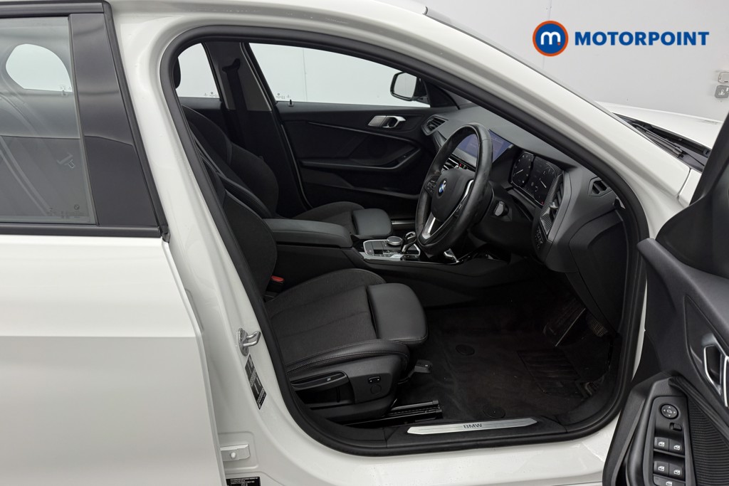 BMW 1 Series Sport Automatic Petrol Hatchback - Stock Number (1591843) - 17th supplementary image