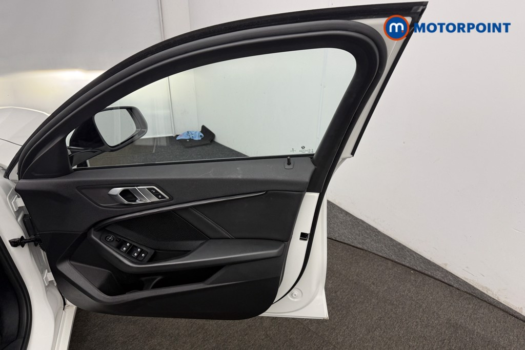 BMW 1 Series Sport Automatic Petrol Hatchback - Stock Number (1591843) - 19th supplementary image