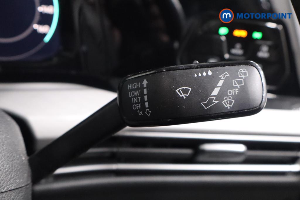 Volkswagen Golf Life Manual Petrol Hatchback - Stock Number (1591933) - 13th supplementary image