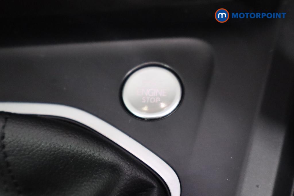 Volkswagen Golf Life Manual Petrol Hatchback - Stock Number (1591933) - 17th supplementary image