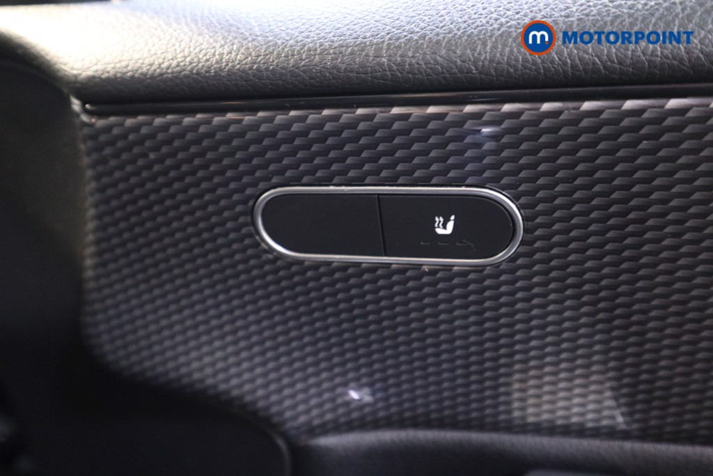 Mercedes-Benz A Class Sport Executive Edition Automatic Petrol Hatchback - Stock Number (1592047) - 11th supplementary image