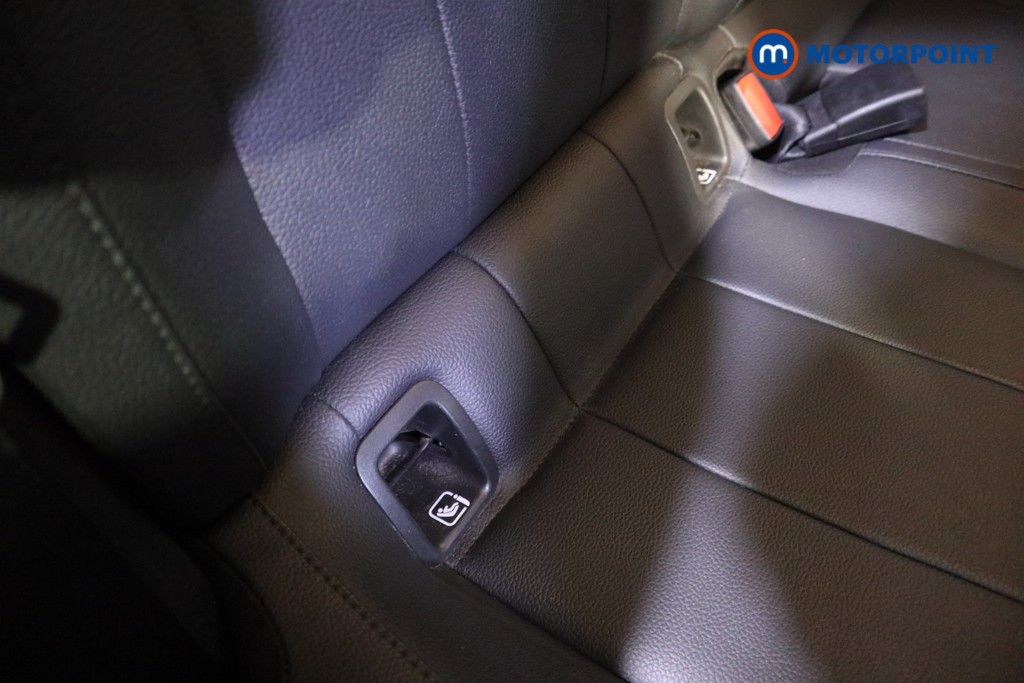 Mercedes-Benz A Class Sport Executive Edition Automatic Petrol Hatchback - Stock Number (1592047) - 17th supplementary image