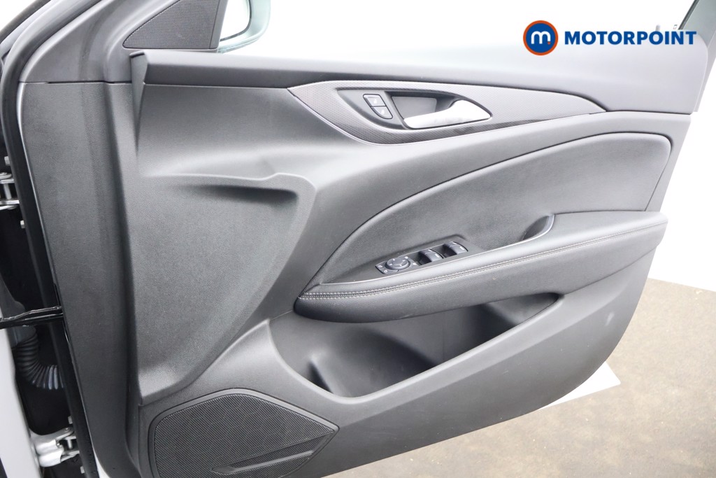 Vauxhall Insignia Sri Vx-Line Manual Petrol Hatchback - Stock Number (1592486) - 10th supplementary image