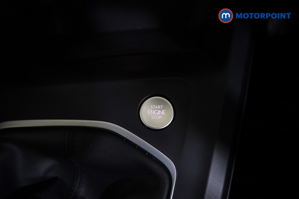 Volkswagen Golf Style Manual Petrol Hatchback - Stock Number (1592922) - 8th supplementary image