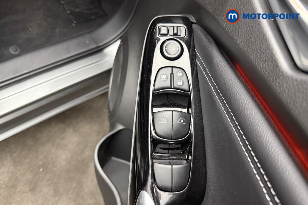 Nissan Juke Tekna Automatic Petrol SUV - Stock Number (1592997) - 19th supplementary image