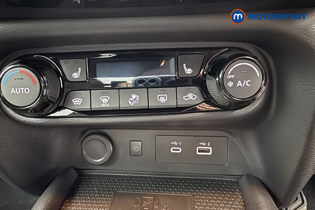 Nissan Juke Tekna Manual Petrol SUV - Stock Number (1593001) - 19th supplementary image