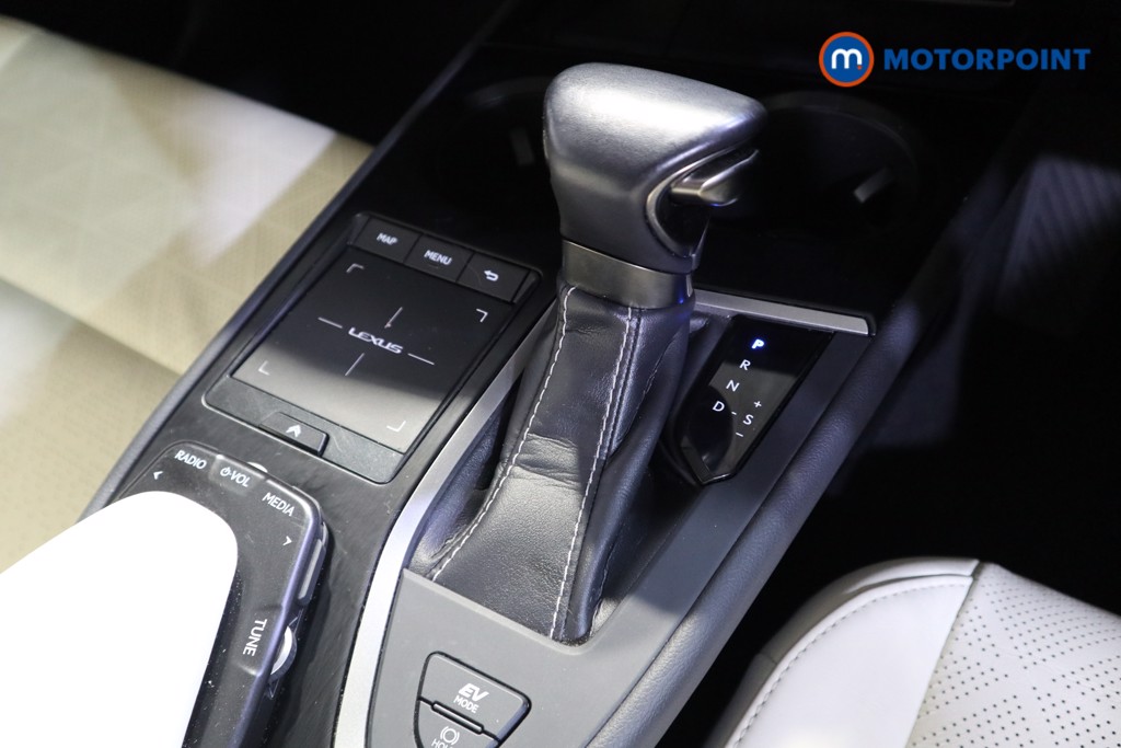 Lexus UX Takumi Automatic Petrol-Electric Hybrid SUV - Stock Number (1593020) - 12th supplementary image