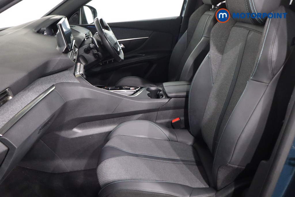 Peugeot 3008 Allure Premium-Plus Automatic Petrol Plug-In Hybrid SUV - Stock Number (1593421) - 4th supplementary image