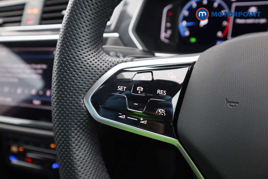 Volkswagen Tiguan R-Line Automatic Petrol SUV - Stock Number (1593776) - 5th supplementary image