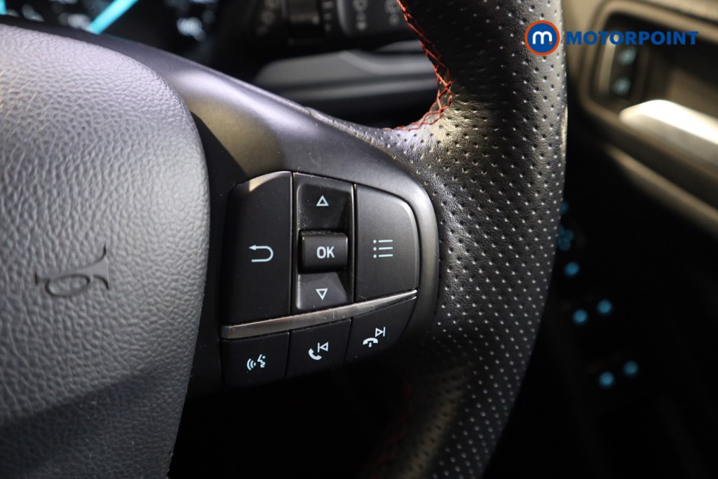 Ford Focus St-Line Manual Petrol Hatchback - Stock Number (1594261) - 4th supplementary image