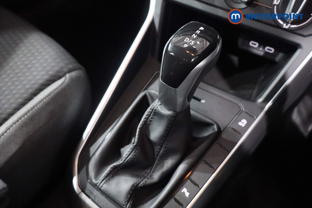 Volkswagen Polo Life Automatic Petrol Hatchback - Stock Number (1594850) - 14th supplementary image