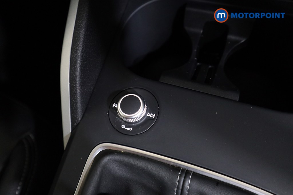 Audi Q2 S Line Manual Petrol SUV - Stock Number (1594903) - 10th supplementary image