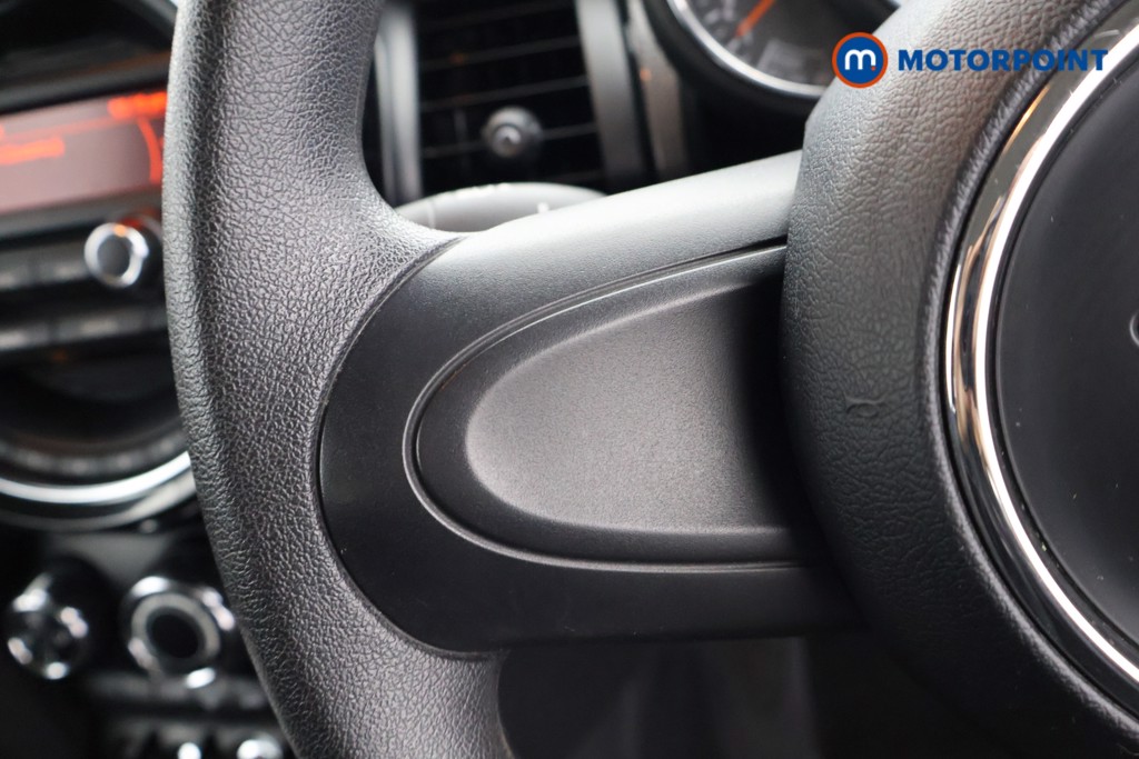 Mini Hatchback Cooper Manual Petrol Hatchback - Stock Number (1594941) - 2nd supplementary image