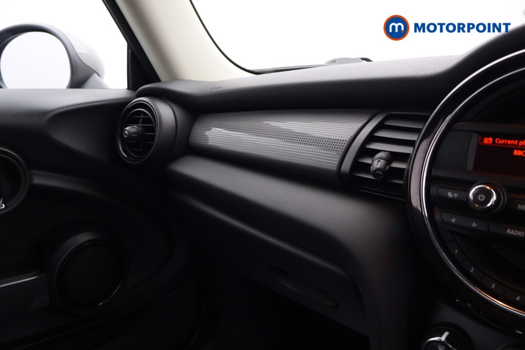 Mini Hatchback Cooper Manual Petrol Hatchback - Stock Number (1594941) - 10th supplementary image