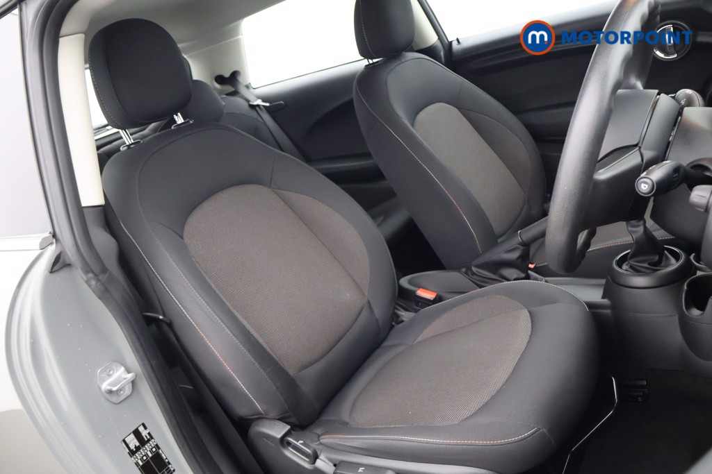 Mini Hatchback Cooper Manual Petrol Hatchback - Stock Number (1594941) - 14th supplementary image