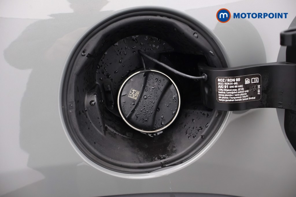 Mini Hatchback Cooper Manual Petrol Hatchback - Stock Number (1594941) - 17th supplementary image