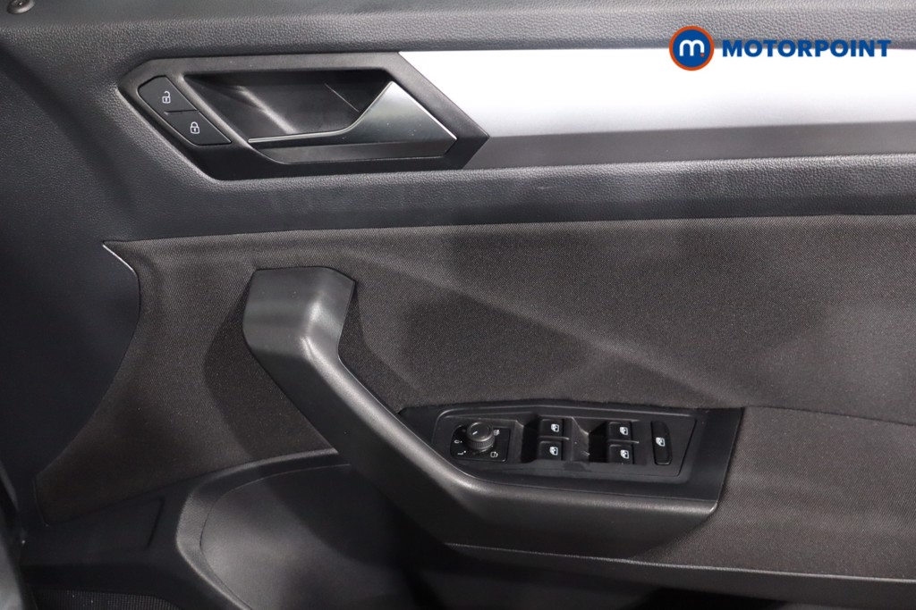 Volkswagen T-Roc Life Manual Petrol SUV - Stock Number (1595135) - 20th supplementary image