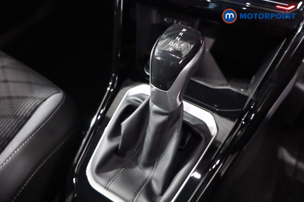 Volkswagen T-Roc R-Line Automatic Petrol SUV - Stock Number (1595138) - 14th supplementary image