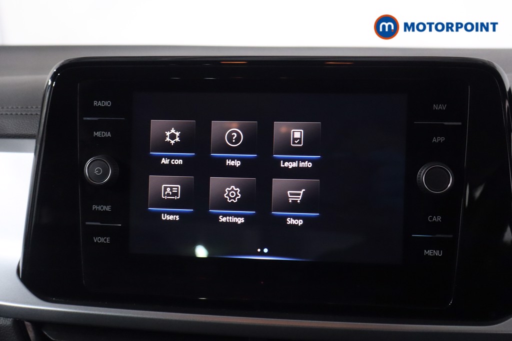 Volkswagen T-Roc Life Manual Petrol SUV - Stock Number (1595184) - 2nd supplementary image