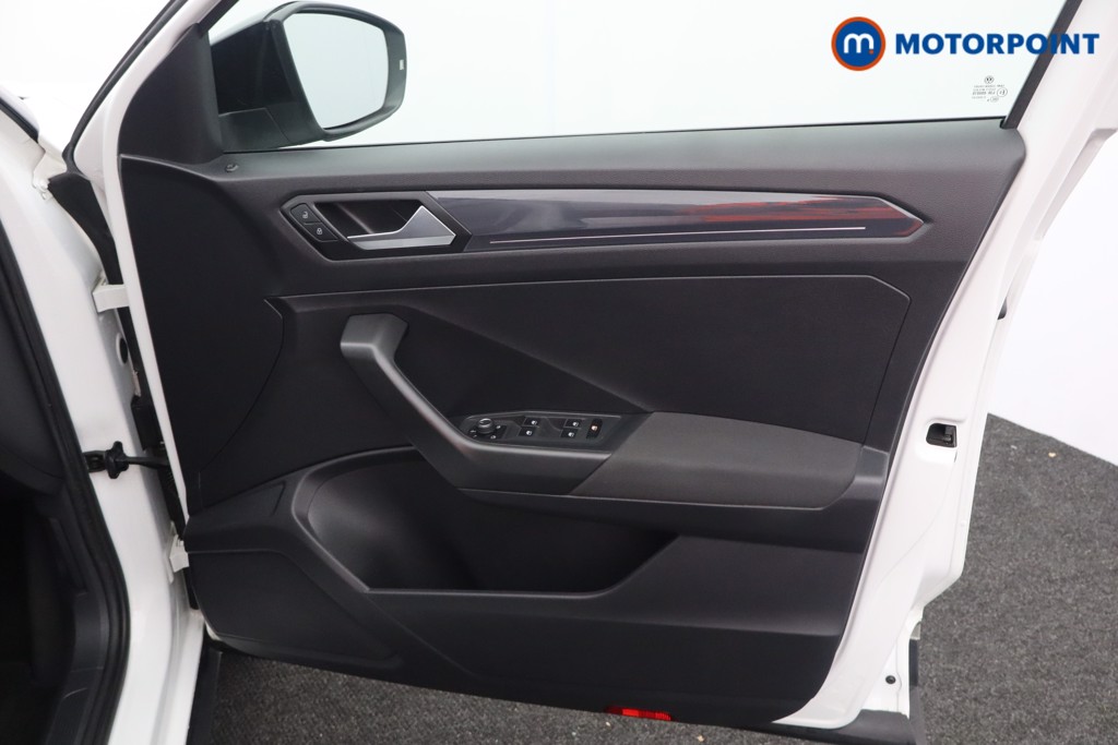 Volkswagen T-Roc SEL Manual Petrol SUV - Stock Number (1584204) - 12th supplementary image