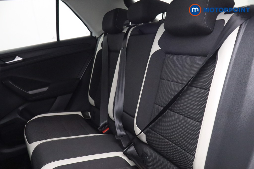 Volkswagen T-Roc SEL Manual Petrol SUV - Stock Number (1584204) - 17th supplementary image