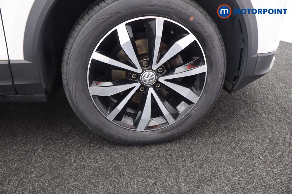 Volkswagen T-Roc SEL Manual Petrol SUV - Stock Number (1584204) - 23rd supplementary image