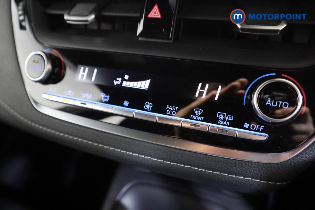 Toyota Corolla Icon Tech Automatic Petrol-Electric Hybrid Estate - Stock Number (1584399) - 7th supplementary image