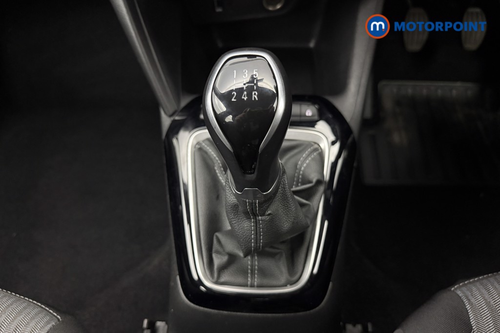 Vauxhall Corsa SE Manual Petrol Hatchback - Stock Number (1585250) - 5th supplementary image