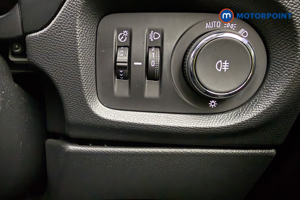 Vauxhall Corsa SE Manual Petrol Hatchback - Stock Number (1585250) - 15th supplementary image