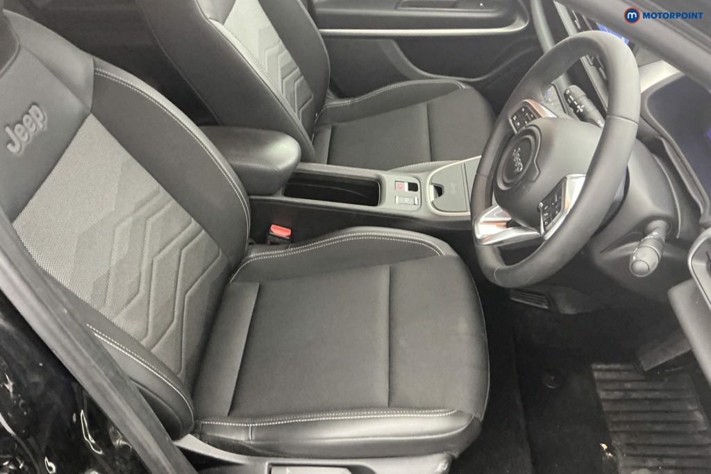 Jeep Avenger Summit Automatic Electric SUV - Stock Number (1586221) - 5th supplementary image