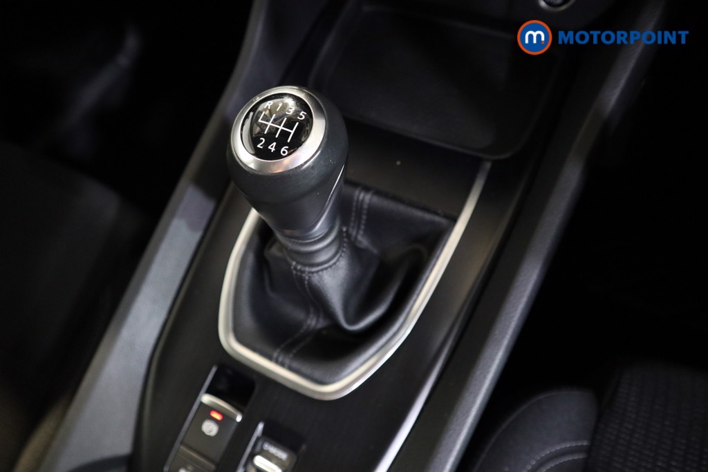 Nissan Qashqai Acenta Premium Manual Petrol SUV - Stock Number (1586468) - 9th supplementary image
